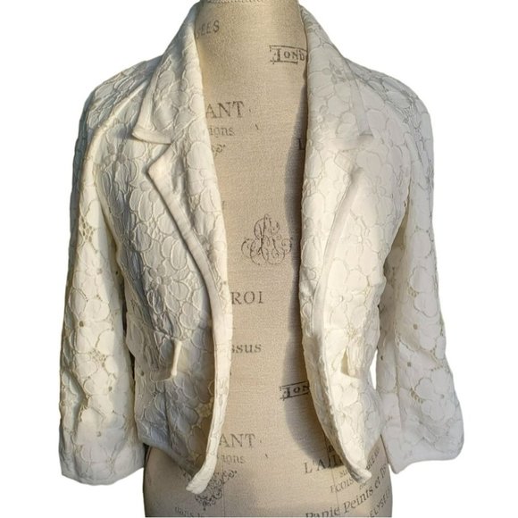 LUISA SPAGNOLI | Floral Lace  White Bridal White Collared Blazer - Picture 2 of 11